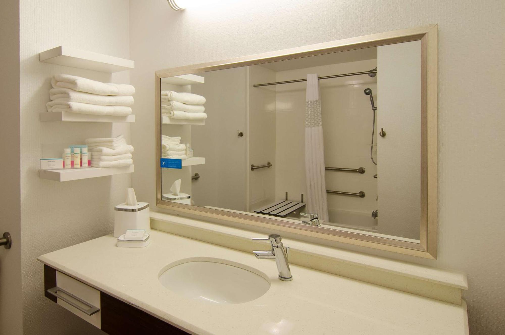 Hampton Inn & Suites Гантсвілл Екстер'єр фото